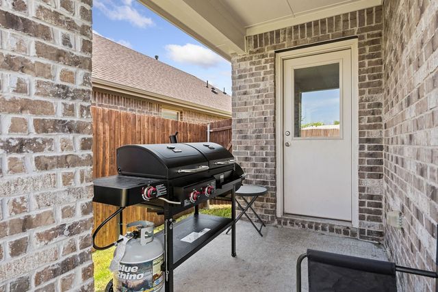 822 Ramble Road, Lavon, TX 75166