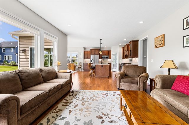 56 Knightbridge Circle, Penfield, NY 14526