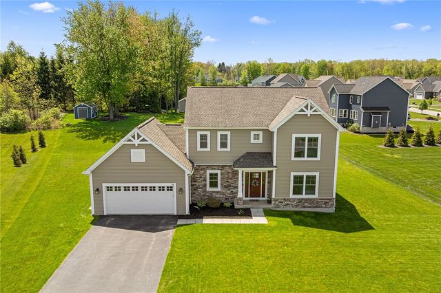 56 Knightbridge Circle, Penfield, NY 14526