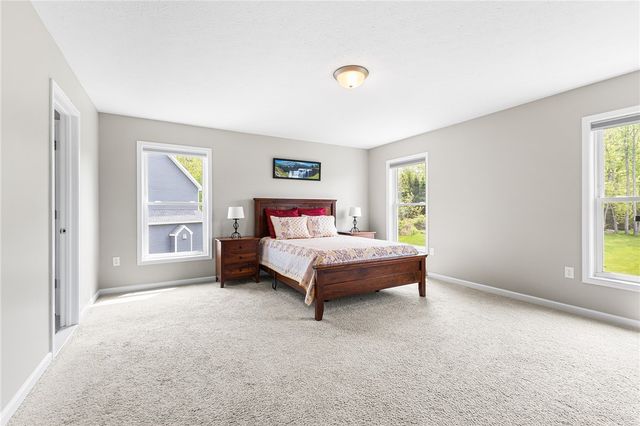 56 Knightbridge Circle, Penfield, NY 14526