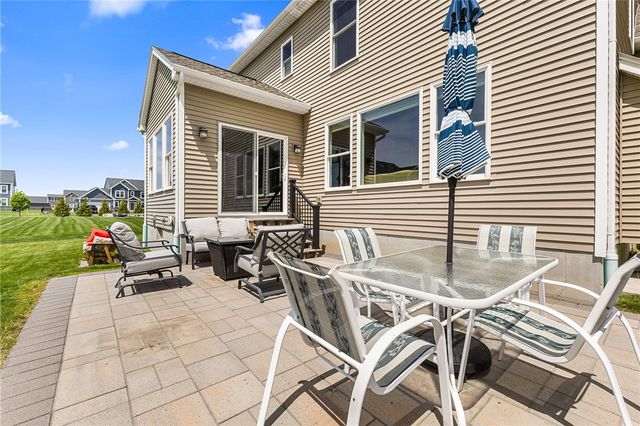 56 Knightbridge Circle, Penfield, NY 14526