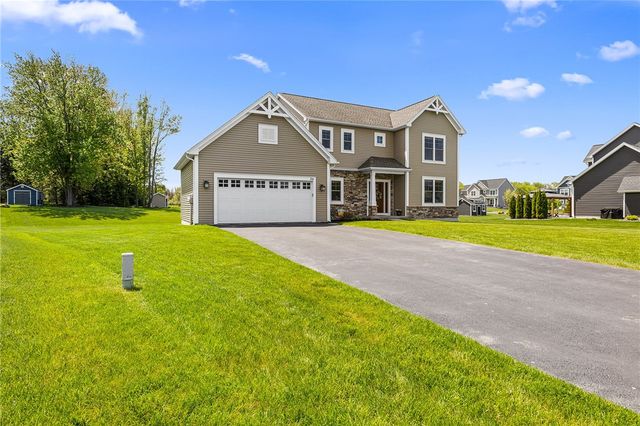 56 Knightbridge Circle, Penfield, NY 14526