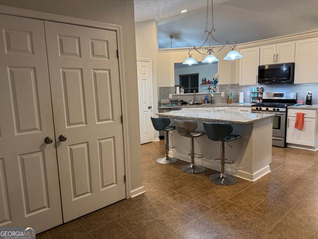 1319 Idlewood Court, Mcdonough, GA 30252