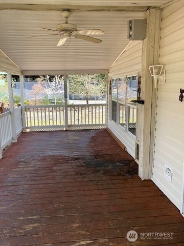 301 N Chinook Drive, Hoodsport, WA 98548