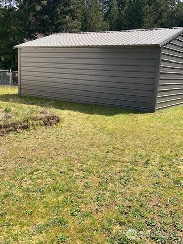 301 N Chinook Drive, Hoodsport, WA 98548