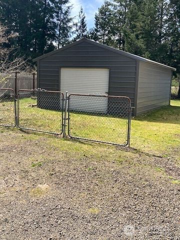 301 N Chinook Drive, Hoodsport, WA 98548