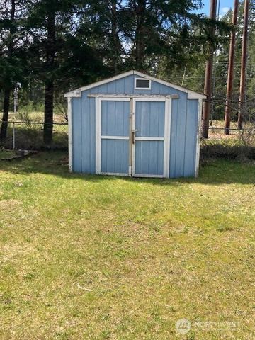 301 N Chinook Drive, Hoodsport, WA 98548