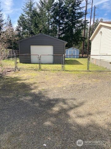 301 N Chinook Drive, Hoodsport, WA 98548