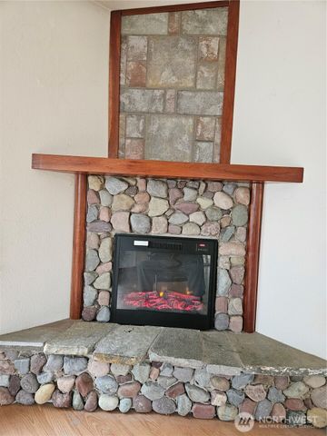 301 N Chinook Drive, Hoodsport, WA 98548