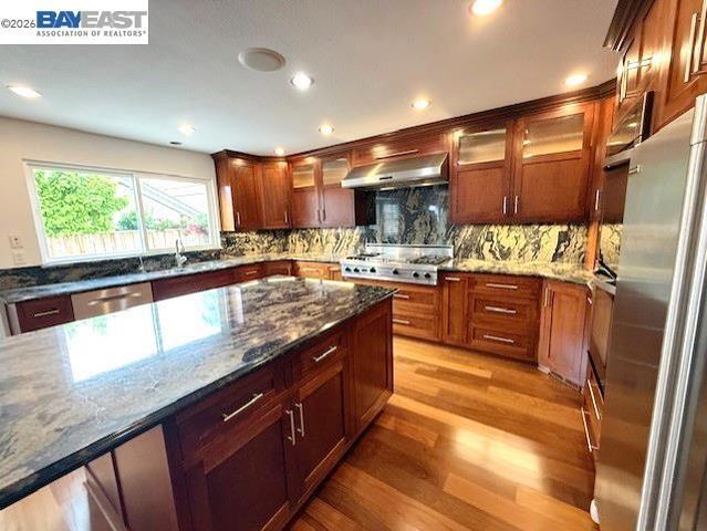 35621 Beeching Ln, Fremont, CA 94536