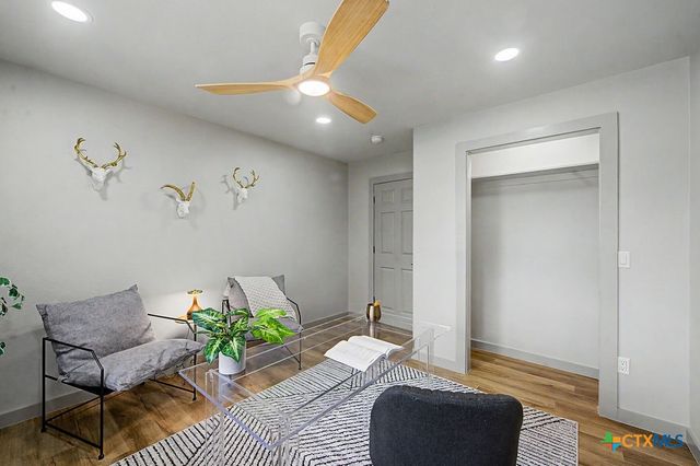 200 E Meadow Lane, Wimberley, TX 78676