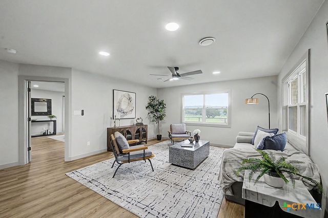 200 E Meadow Lane, Wimberley, TX 78676