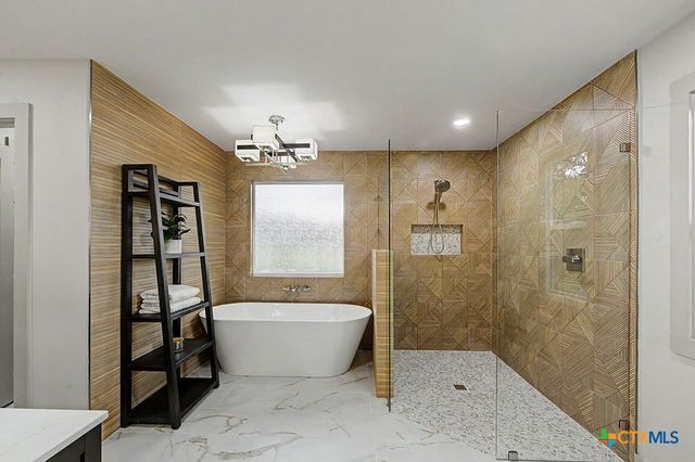 200 E Meadow Lane, Wimberley, TX 78676