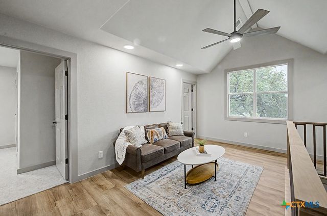 200 E Meadow Lane, Wimberley, TX 78676