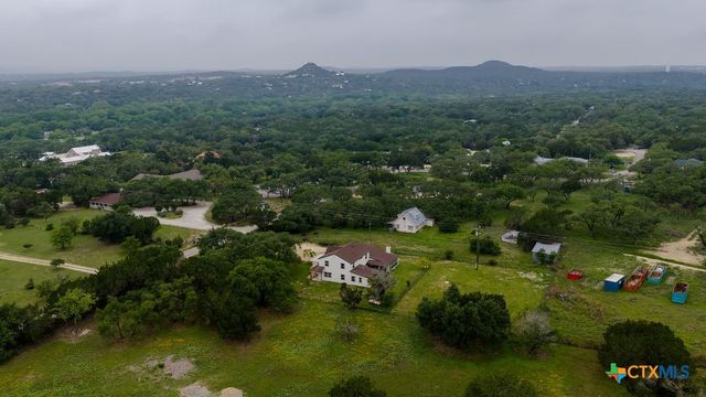 200 E Meadow Lane, Wimberley, TX 78676