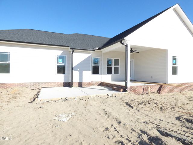 628 Tart Town Road, Dunn, NC 28334