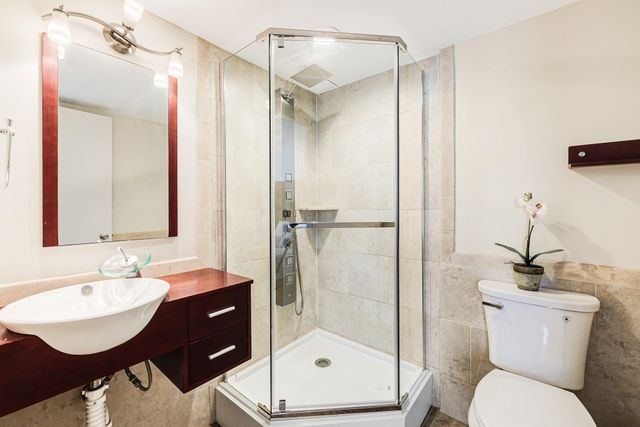 6 Royal Palm Way 303, Boca Raton, FL 33432