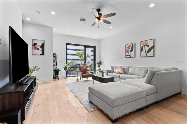 2511 GRADY AVENUE N 8, Tampa, FL 33607