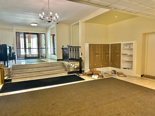 464 Commonwealth Ave 38, Boston, MA 02215