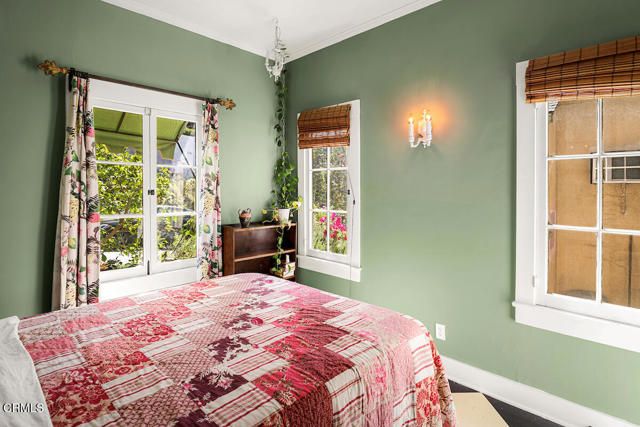 1117 Princeton Drive, Glendale, CA 91205