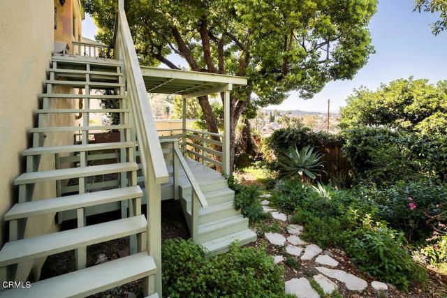 1117 Princeton Drive, Glendale, CA 91205