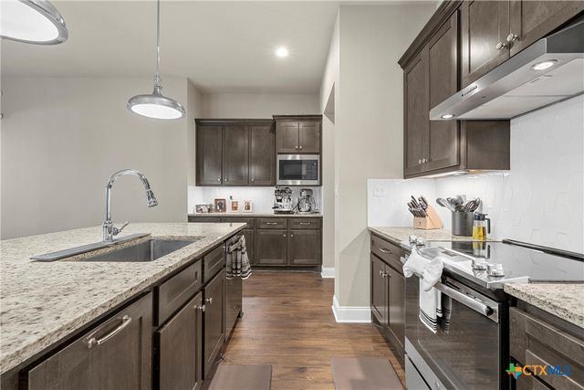 916 Cumberland Street, Mcgregor, TX 76657