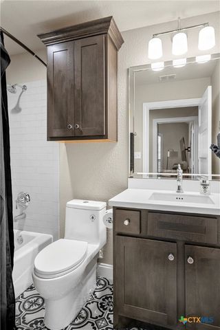 916 Cumberland Street, Mcgregor, TX 76657