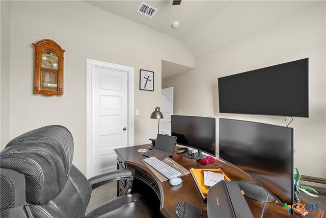 916 Cumberland Street, Mcgregor, TX 76657