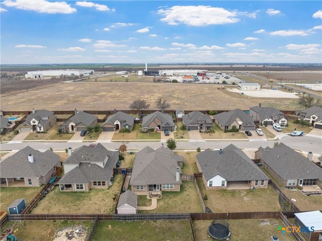 916 Cumberland Street, Mcgregor, TX 76657