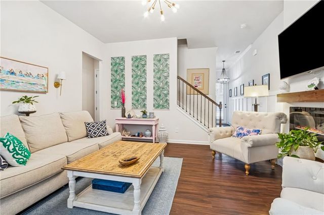 637 Everett Lane, Woodstock, GA 30188