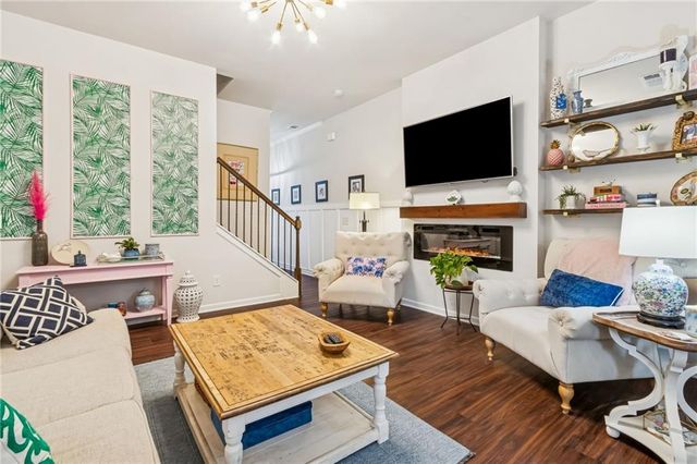 637 Everett Lane, Woodstock, GA 30188