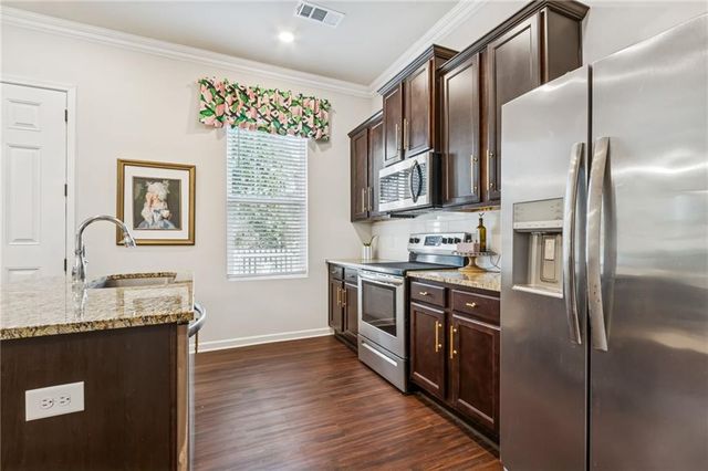 637 Everett Lane, Woodstock, GA 30188