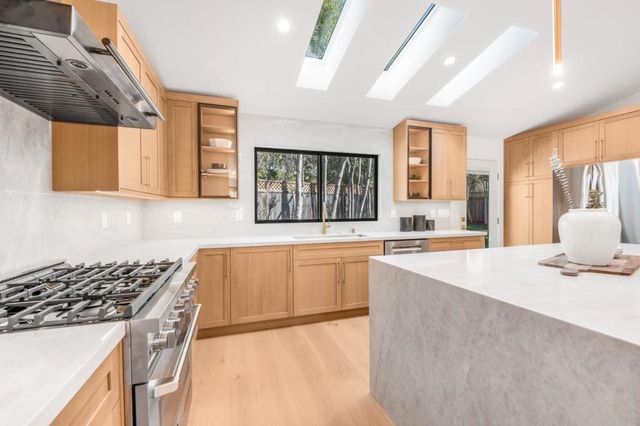 127 La Cienega Court, Los Gatos, CA 95032