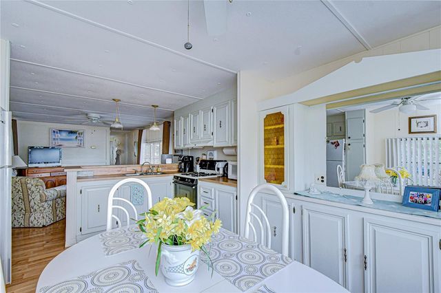 39612 STERLING DRIVE, Zephyrhills, FL 33542