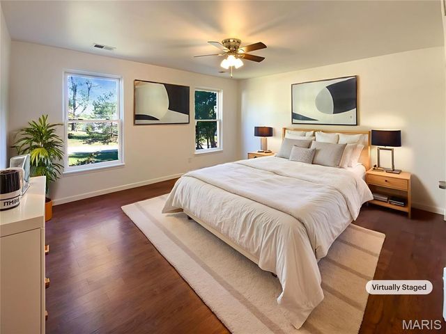 4642 Theiss Road, St Louis, MO 63128