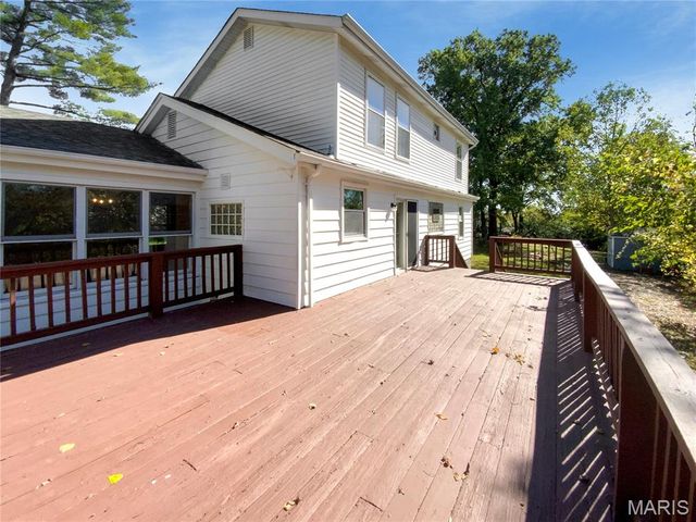 4642 Theiss Road, St Louis, MO 63128