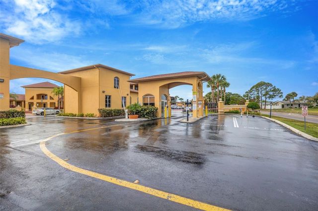 4309 BAYSIDE VILLAGE DRIVE 101, Tampa, FL 33615