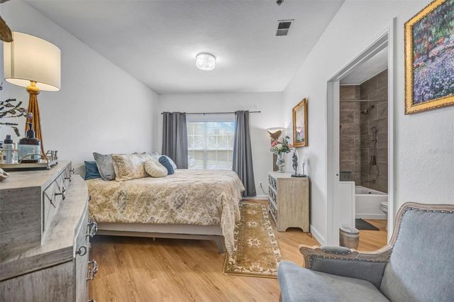 4309 BAYSIDE VILLAGE DRIVE 101, Tampa, FL 33615