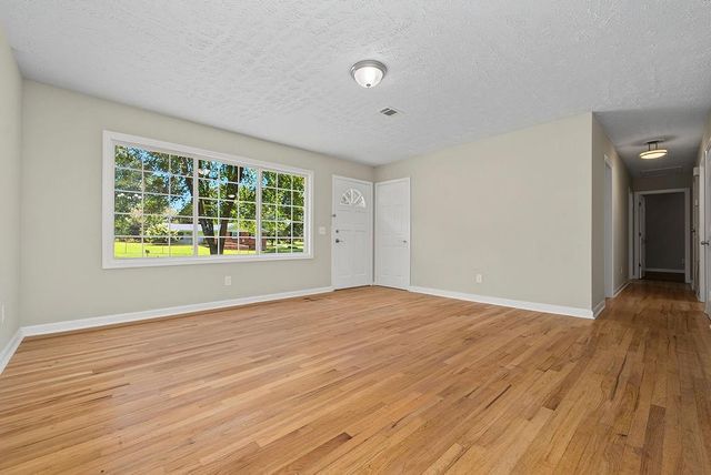 3740 Lavilla Drive, Powder Springs, GA 30127