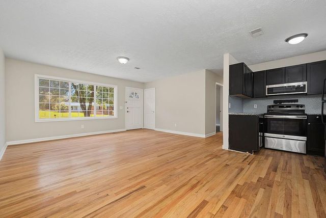 3740 Lavilla Drive, Powder Springs, GA 30127