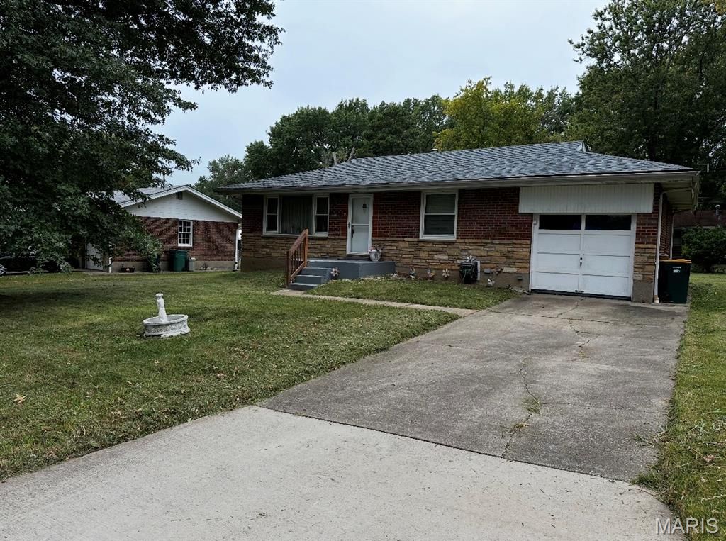 9631 Griffin Drive, Bellefontaine Nghbrs, MO 63137