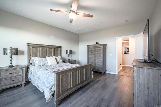 1728 Valley Oak Way, Oceanside, CA 92056