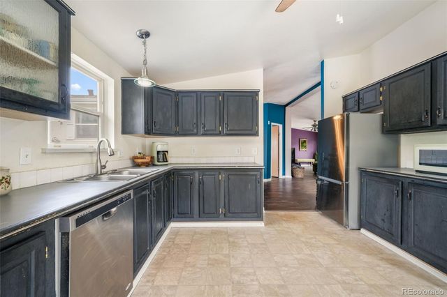 2550 Wheaton Drive, Colorado Springs, CO 80904