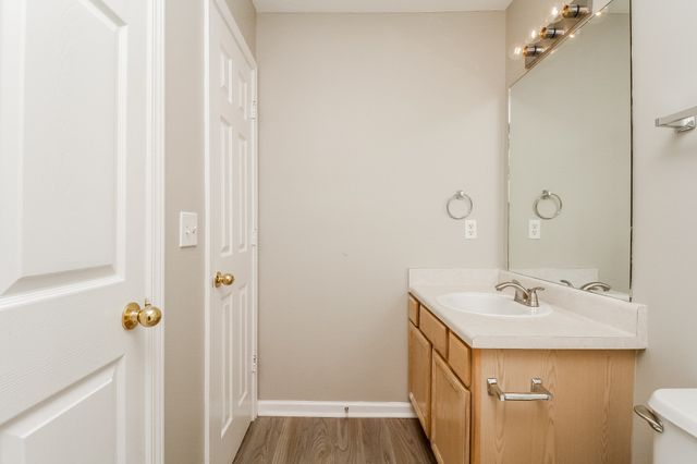 969 Evie Ann Ln, La Vergne, TN 37086