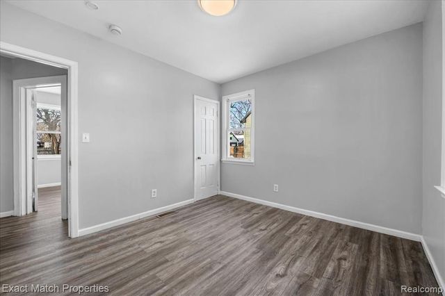 638 Raskob Street, Pontiac, MI 48340