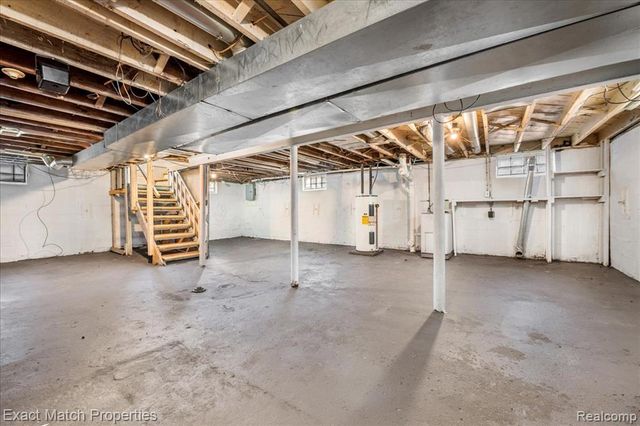 638 Raskob Street, Pontiac, MI 48340