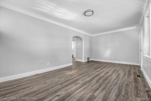 638 Raskob Street, Pontiac, MI 48340