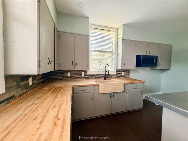 236 8th Street, Somerville, TX 77879