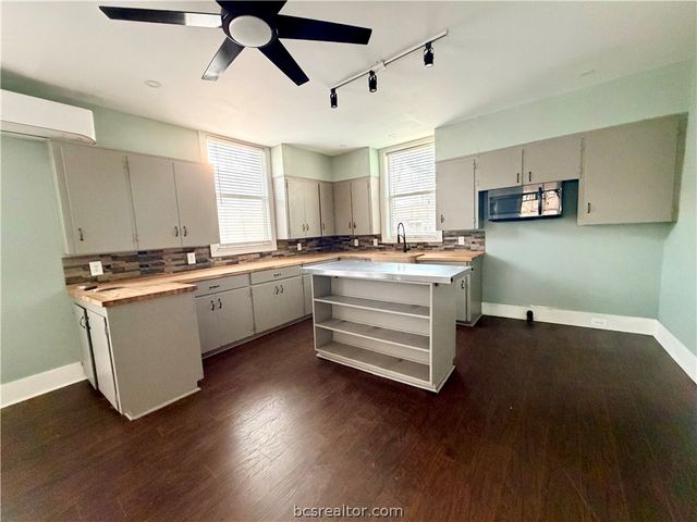 236 8th Street, Somerville, TX 77879