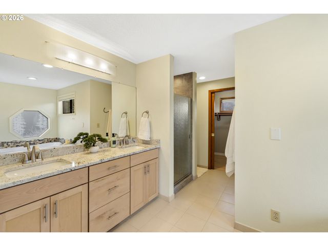 15917 Ne 31ST Ave, Ridgefield, WA 98642